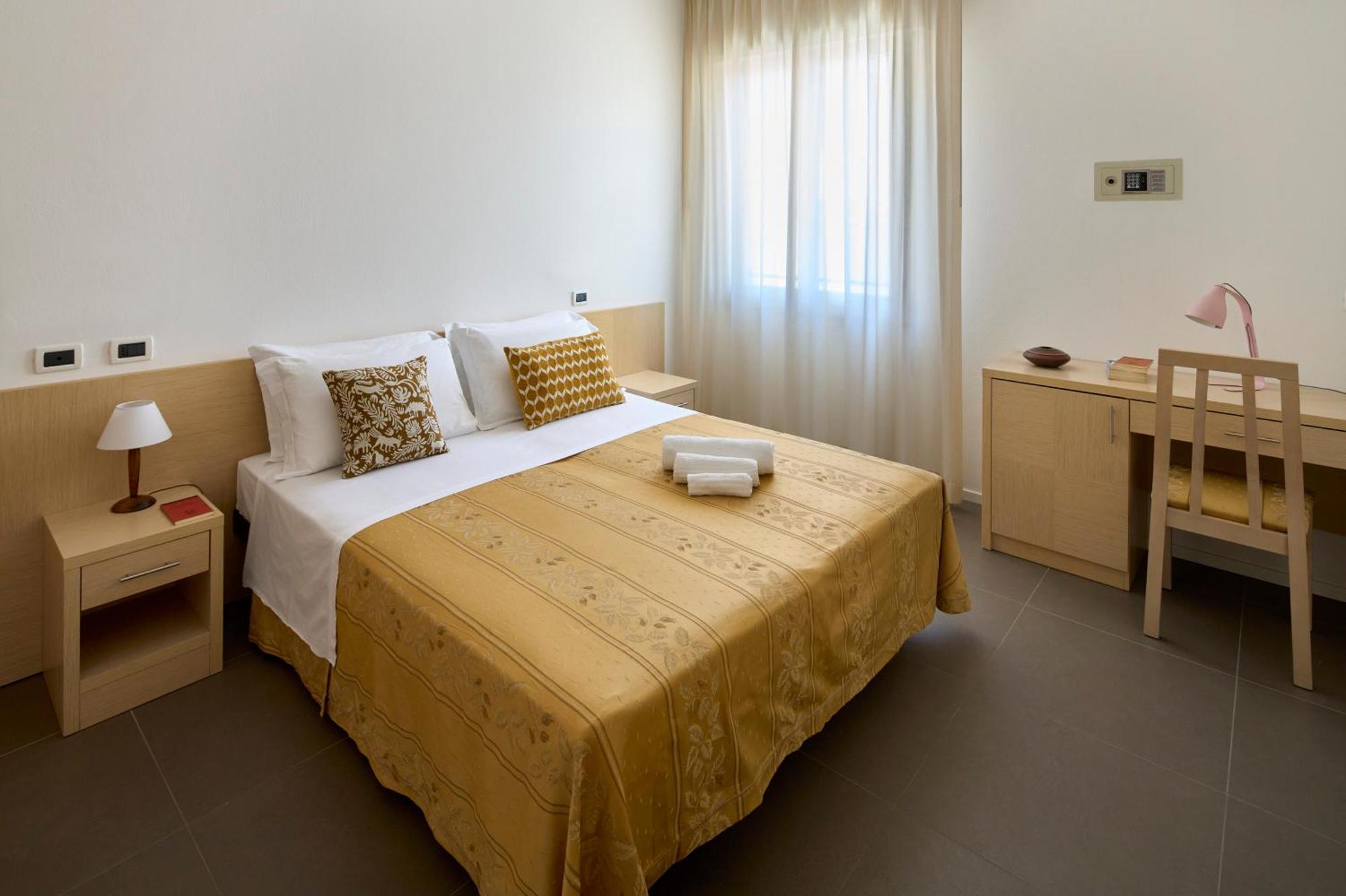 Hotel Dolores Cesenatico Exterior photo